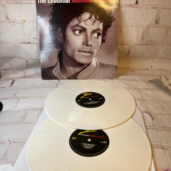 Michael Jackson The Essential Michael Jackson 2005  2LP vinyl -white - Picture 5 of 6